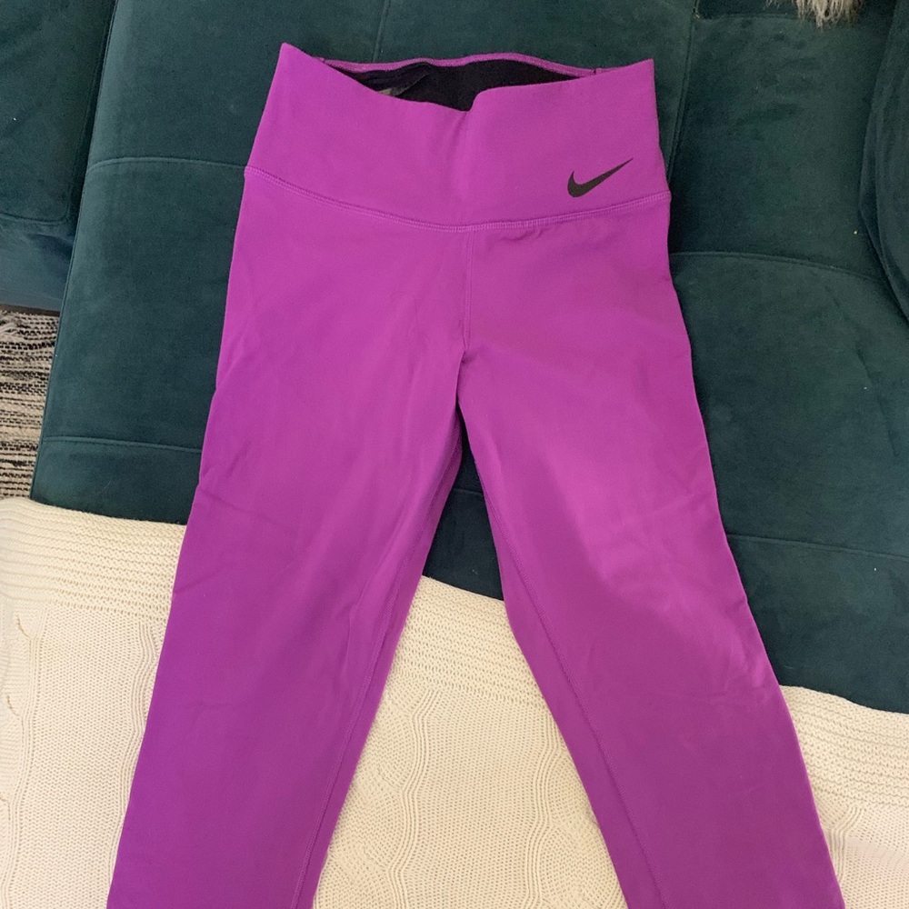 Nike crop